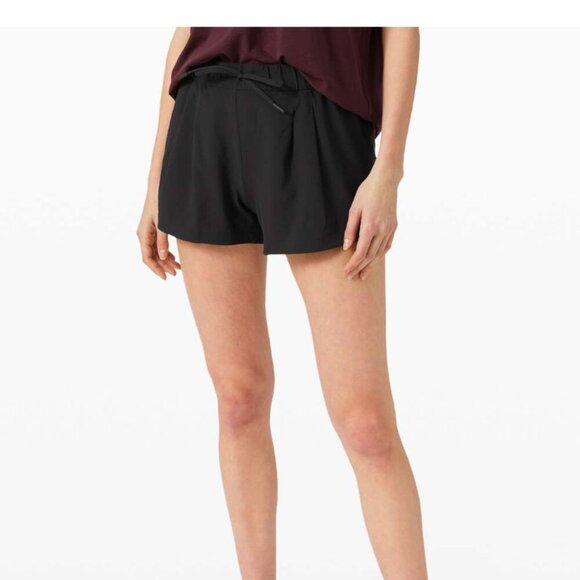 Lululemon Stroll at Sundown Short 3" - Picture 4 of 5